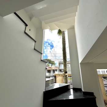 Sobrado em Curitiba, bairro Uberaba