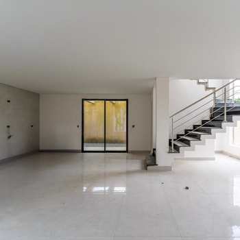 Sobrado em Curitiba, bairro Uberaba