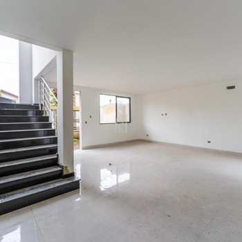Sobrado em Curitiba, bairro Uberaba