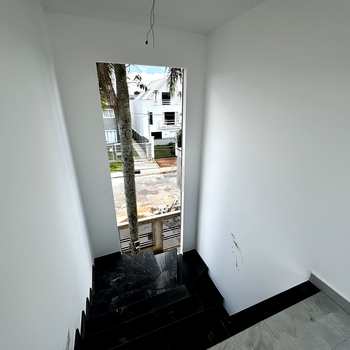 Sobrado em Curitiba, bairro Uberaba