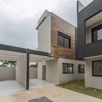 Sobrado de Condomínio em Curitiba, bairro Uberaba