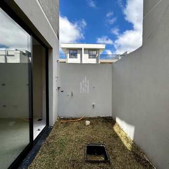 Sobrado de Condomínio em Curitiba, bairro Uberaba