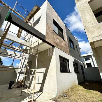 Sobrado de Condomínio em Curitiba, bairro Uberaba