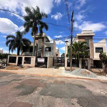 Sobrado de Condomínio em Curitiba, bairro Uberaba