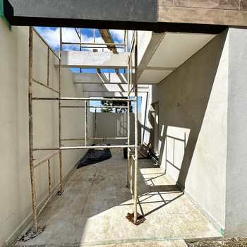 Sobrado de Condomínio em Curitiba, bairro Uberaba