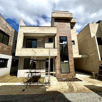 Sobrado de Condomínio em Curitiba, bairro Uberaba