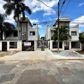 Sobrado de Condomínio em Curitiba, bairro Uberaba