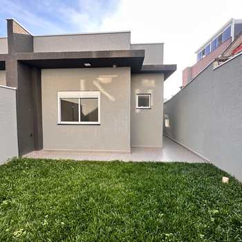 Casa em São José dos Pinhais, bairro Cidade Jardim