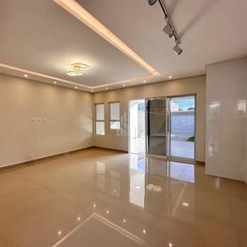 Casa em São José dos Pinhais, bairro Cidade Jardim