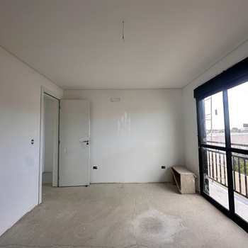 Sobrado de Condomínio em Curitiba, bairro Uberaba