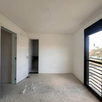 Sobrado em Curitiba, bairro Uberaba