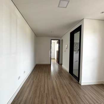 Apartamento em São José dos Pinhais, bairro Ouro Fino
