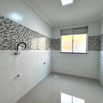 Apartamento em Curitiba, bairro Tatuquara