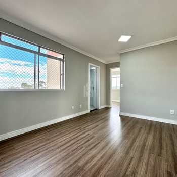 Apartamento em São José dos Pinhais, bairro Guatupê