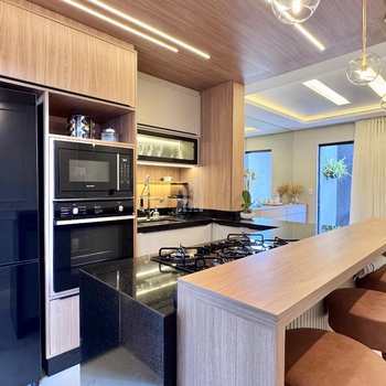 Apartamento em São José dos Pinhais, bairro São Pedro