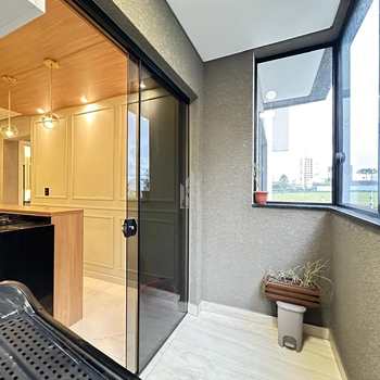 Apartamento em São José dos Pinhais, bairro São Pedro