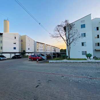 Apartamento em São José dos Pinhais, bairro Itália