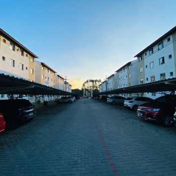 Apartamento em São José dos Pinhais, bairro Itália