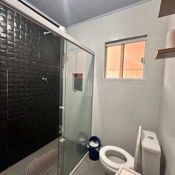 Casa em São José dos Pinhais, bairro Guatupê