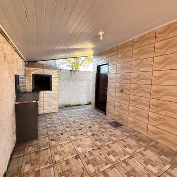 Casa em São José dos Pinhais, bairro Guatupê