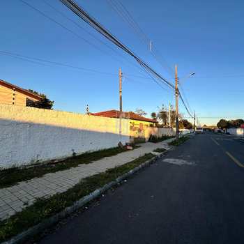 Casa em São José dos Pinhais, bairro Guatupê