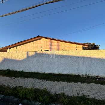 Casa em São José dos Pinhais, bairro Guatupê