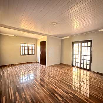 Casa em São José dos Pinhais, bairro Guatupê