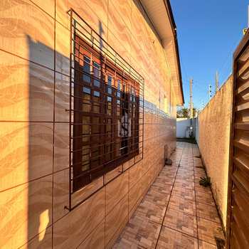 Casa em São José dos Pinhais, bairro Guatupê