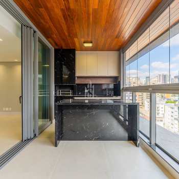Apartamento em Curitiba, bairro Batel