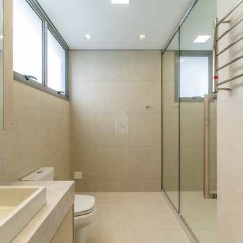 Apartamento em Curitiba, bairro Batel