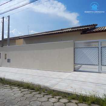 Casa em Peruíbe, bairro Centro
