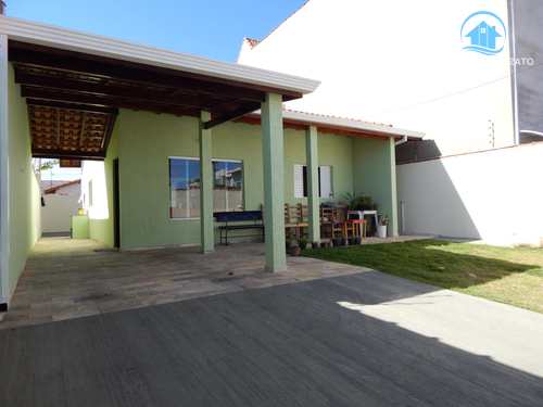 Casa, código 1211 em Peruíbe, bairro Jardim Márcia