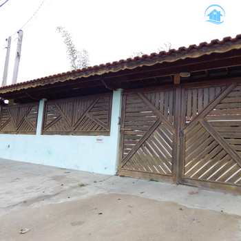 Casa em Peruíbe, bairro Belmira Novaes