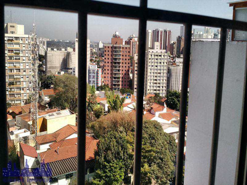Apartamento em São Paulo, no bairro Cerqueira César