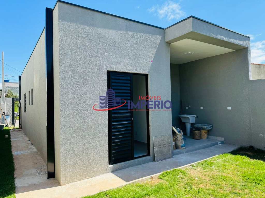 Casa em Mairiporã, no bairro Canjica (Terra Preta)