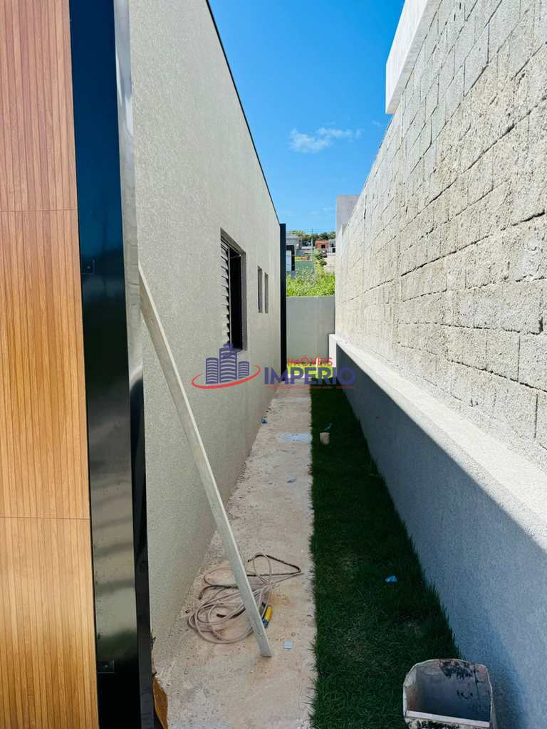 Casa em Mairiporã, no bairro Canjica (Terra Preta)