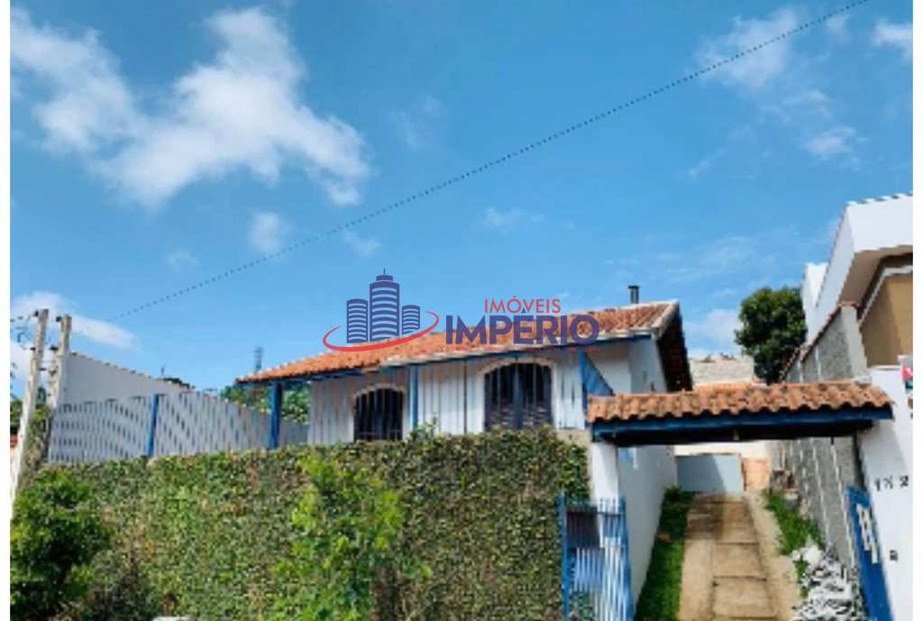 Casa em Mairiporã, no bairro Centro