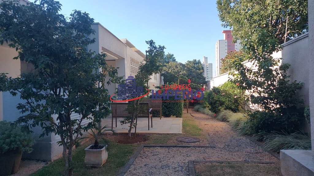 Apartamento em São Paulo, no bairro Vila Mazzei
