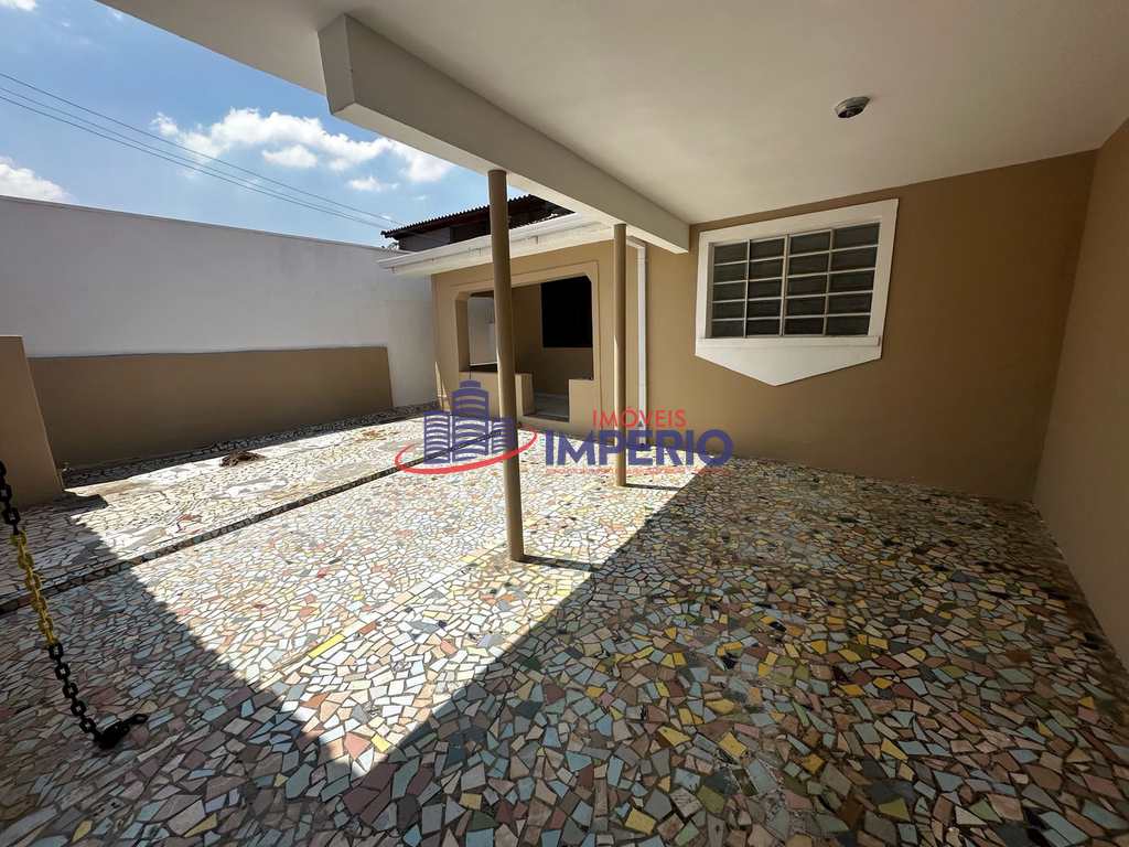 Casa em Guarulhos, no bairro Jardim Paraventi