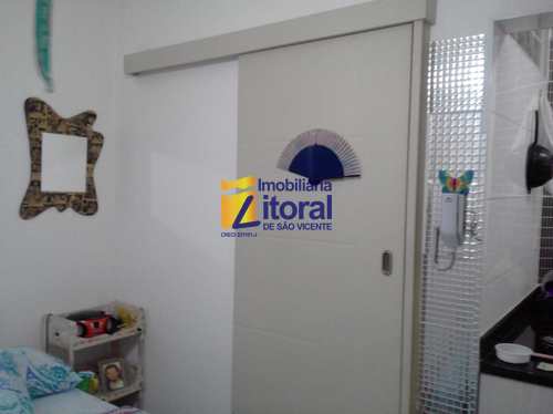 Apartamento, código 333 em São Vicente, bairro Centro