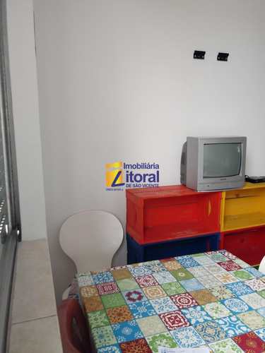 Apartamento, código 335 em São Vicente, bairro Centro