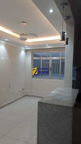 Apartamento, código 396 em São Vicente, bairro Centro