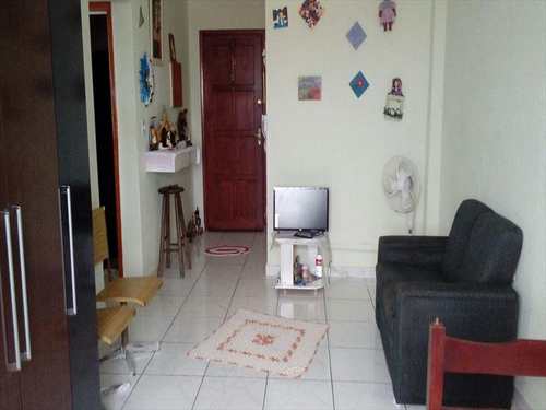 Kitnet, código 10383 em Praia Grande, bairro Tupi