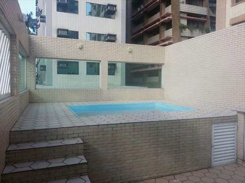 Casa, código 9849 em Santos, bairro Gonzaga