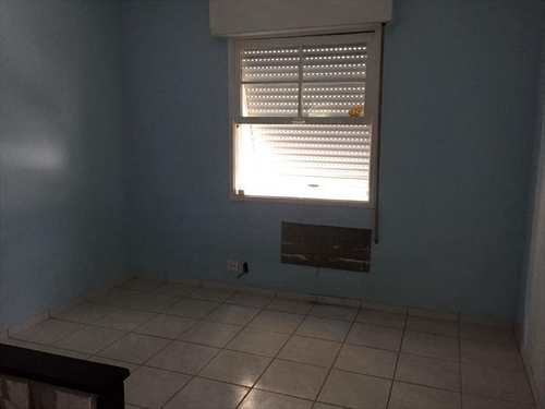 Kitnet, código 9542 em Santos, bairro Embaré