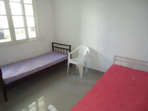 Kitnet, código 4950 em Santos, bairro José Menino