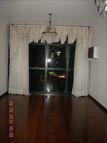Apartamento, código 4998 em Santos, bairro Gonzaga