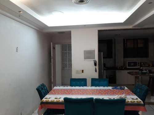 Apartamento, código 10704 em Santos, bairro Aparecida
