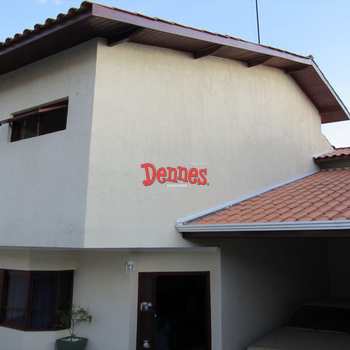 Casa em Bragança Paulista, bairro Jardim Primavera