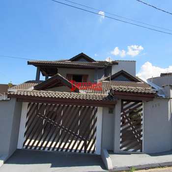 Casa em Bragança Paulista, bairro Jardim Europa